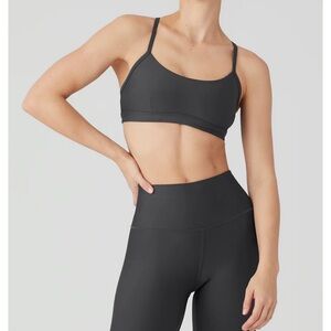Alo yoga airlift 7/8 leggings and bra in anthracite